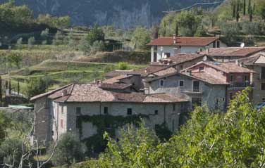 Il borgo di Cadignano