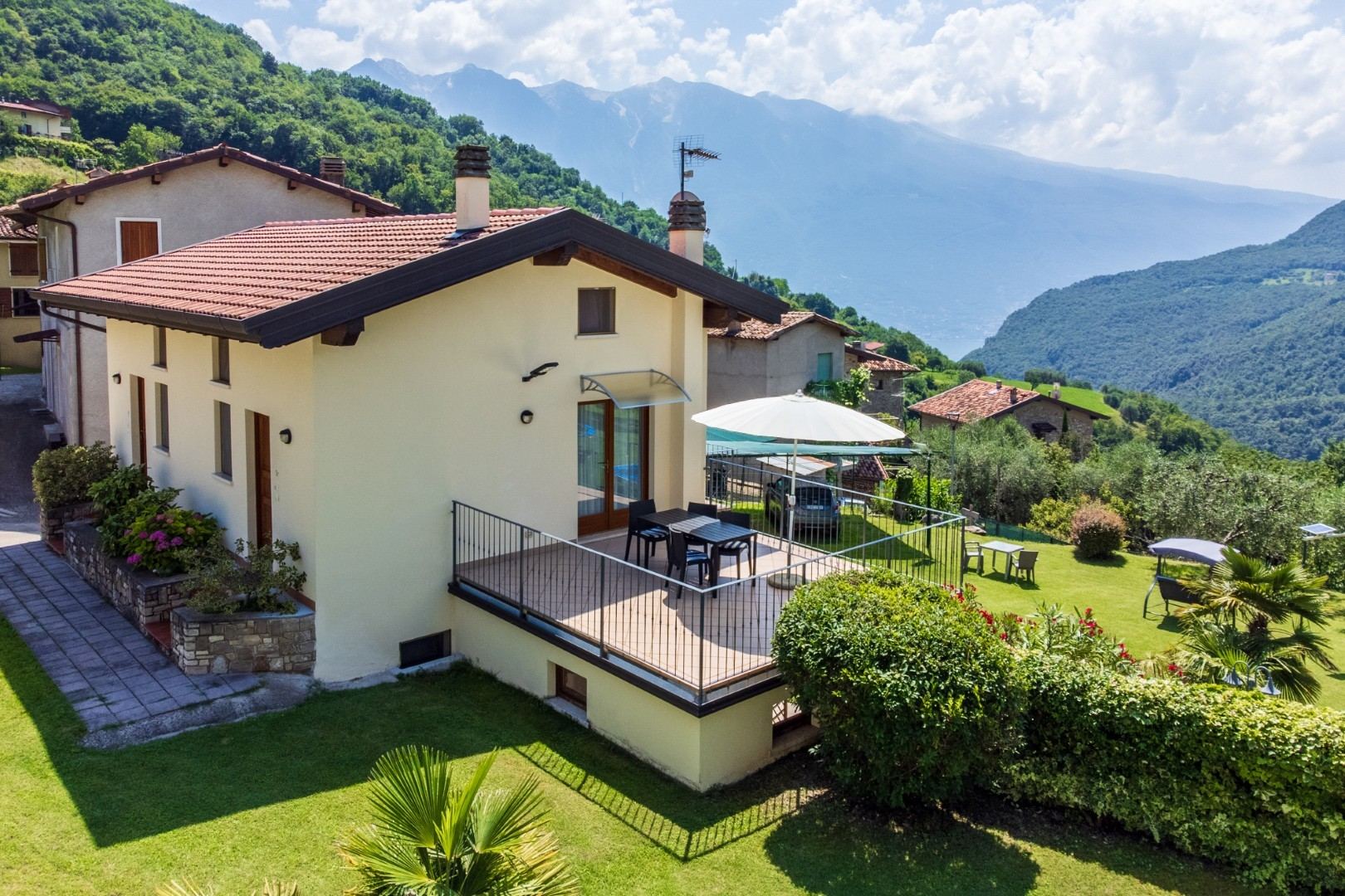 Appartamenti La Quiete con vista sul Lago di Garda